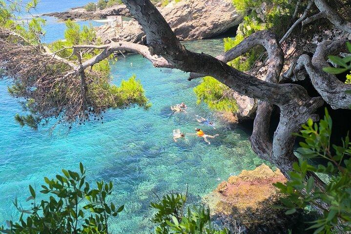 Excursão de caiaque com cavernas, snorkeling e piquenique (+ Cliff Jump)