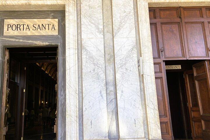 St. Mary’s Basilica, Pope Francis Tomb Audio Tour with Crypt