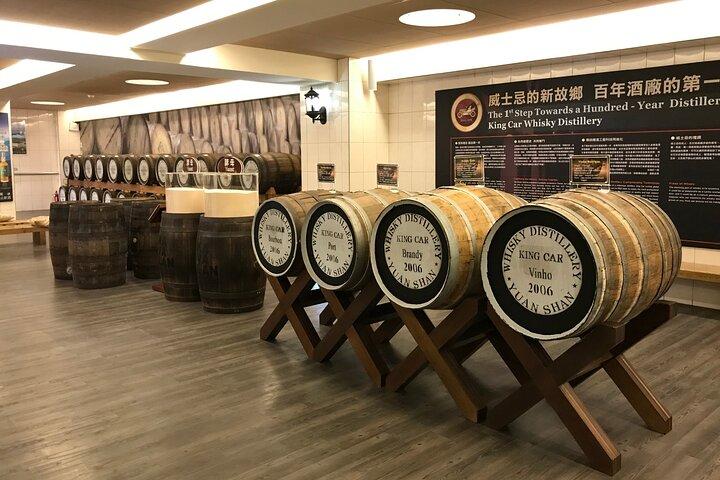 Excursion privée d'une journée à Taipei: Whisky Kavalan, Yilan Bière artisanale & Plage