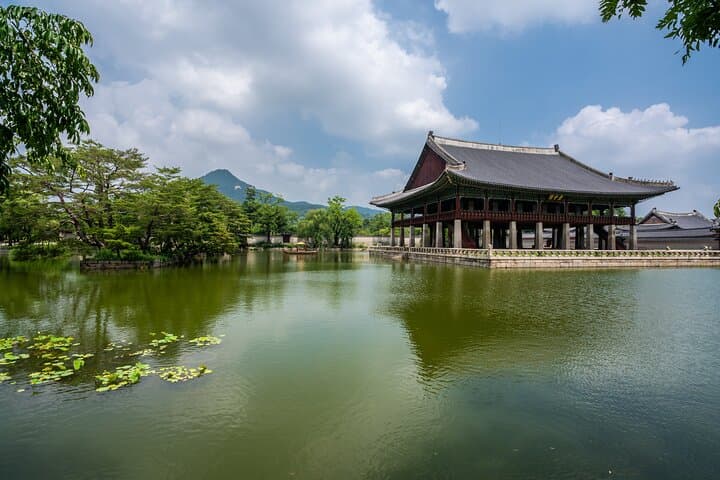 Seoul: Gyeongbokgung Palace Half day Tour