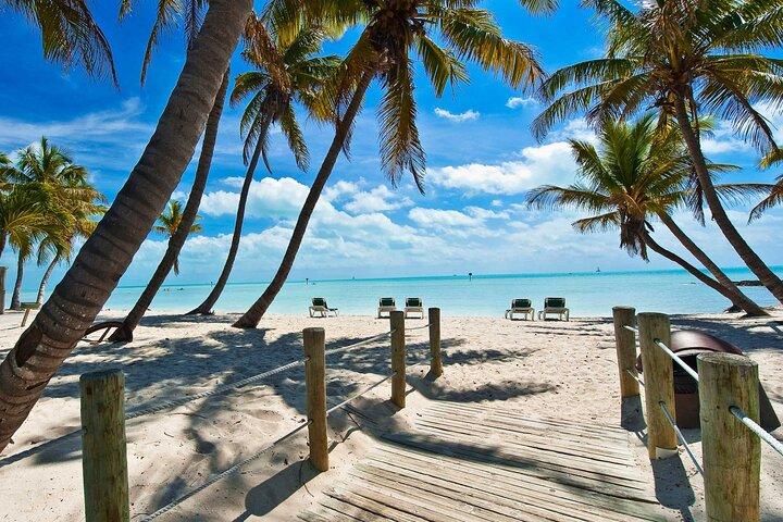Miami to Key West Overnight Round-Trip Transfer