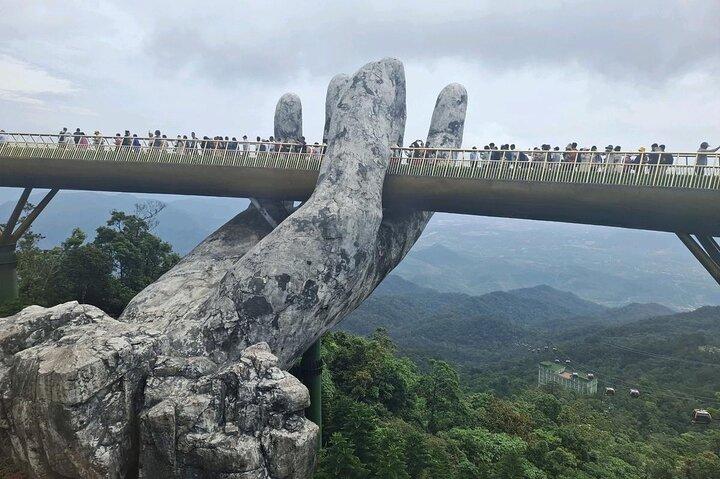 Upplev Ba Na Hills och Golden Bridge Day Tour från Da Nang