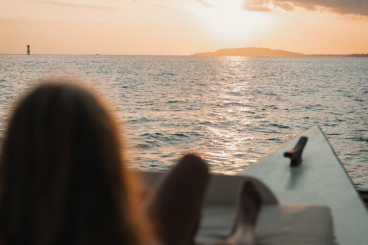4 - in - 1 • Croisière d'une demi-journée en catamaran sur les îles Gili