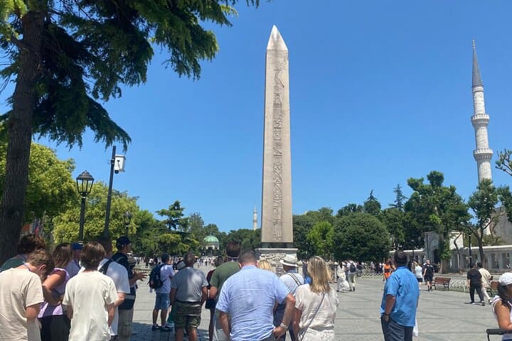 Istanbul City Tour: Small Group, Guide & All Tickets Included