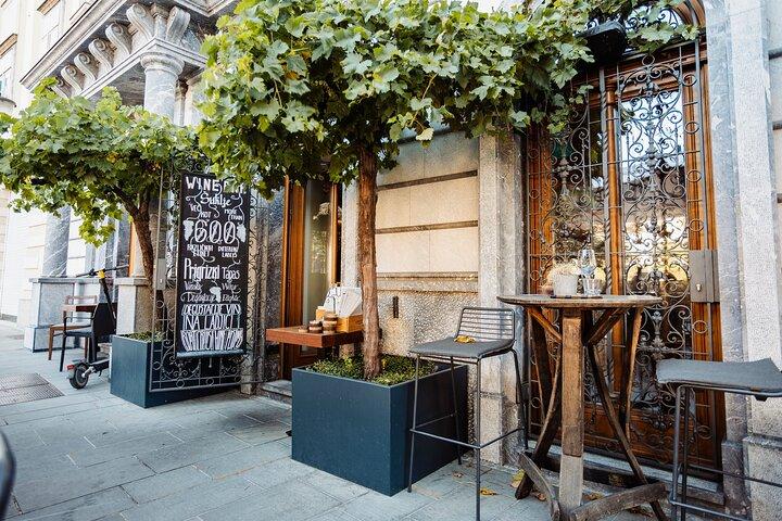Sloveense wijnproeverij ervaring bij Wine Bar Šuklje