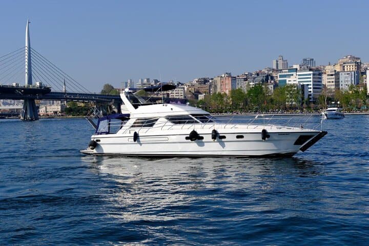 Istanbul Private Luxury Yacht on Bosphorus