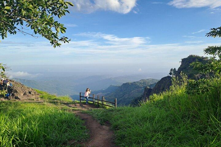 La Puerta del Diablo Hike & Local Food Tasting (Private Tour)