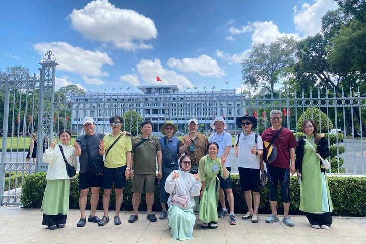 Saigon: Tour di 2 ore delle attrazioni della città | Opt: Ao Dai Riders