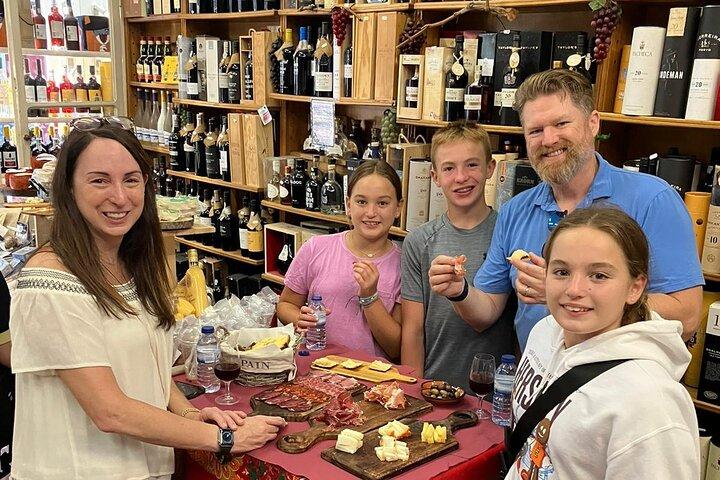 Excursión a pie de medio día degustación de comida local en Oporto