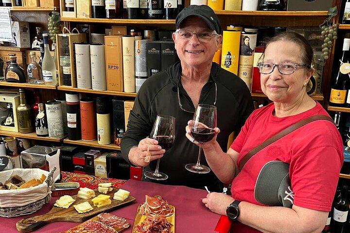 Excursión a pie de medio día degustación de comida local en Oporto
