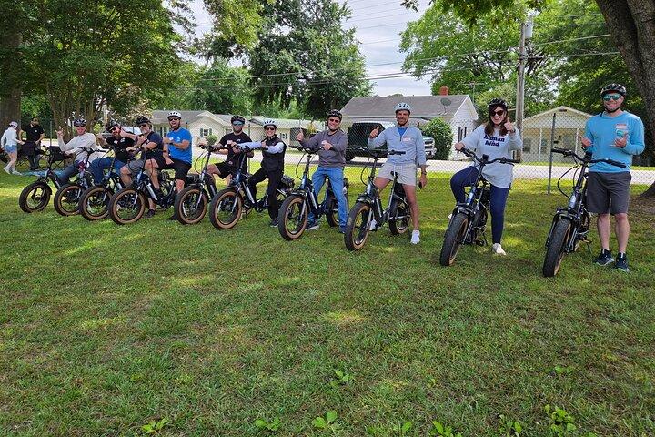Tour guidato in e-bike di Raleigh: tacos, margarita e storia