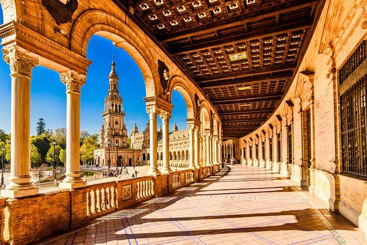 Sevilla : GRATIS bytur + mulighed Alcázar og katedral med billetter