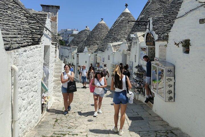 Découvrez Alberobello et Ostuni en bateau