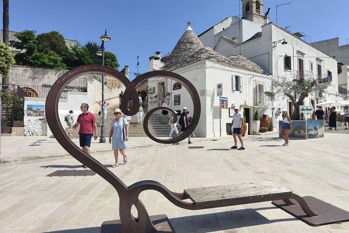 Découvrez Alberobello et Ostuni en bateau