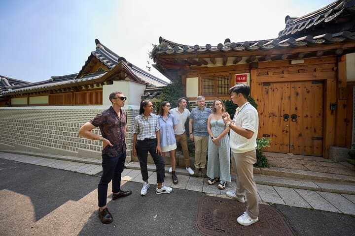 Seoul Royal Palace,Bukchon Hanok Village & Gwangjang Market Feast