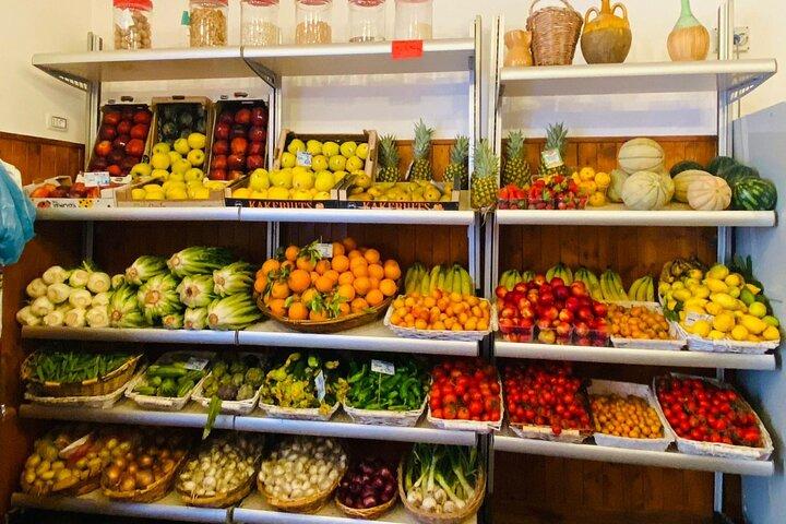 ブリンディジ中心部の八百屋から料理レッスン