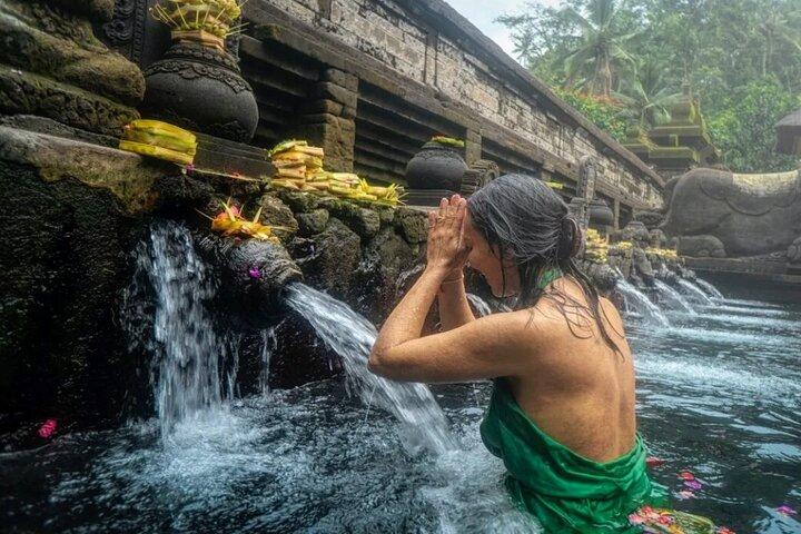 Ubud Healing Retreat Yoga, Massage, Purification & Rice Terraces