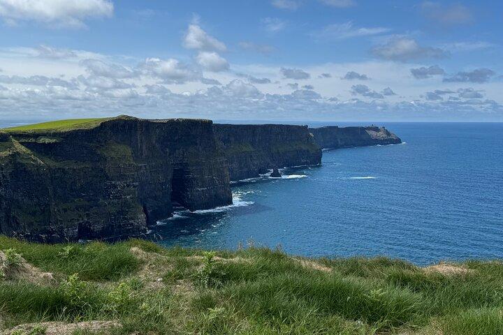 Visite privée d'une journée des falaises de Moher et du château de Bunratty au départ de Cork