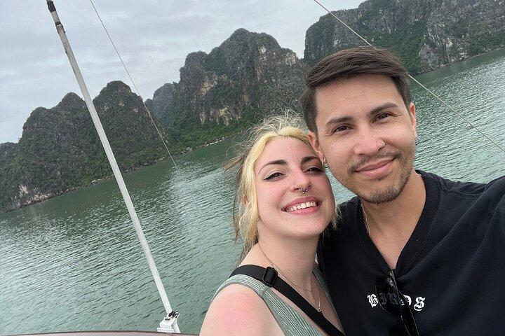 Paradise Premium 5 - Star Cruise Ha Long Bay 2D1N Erlebnis