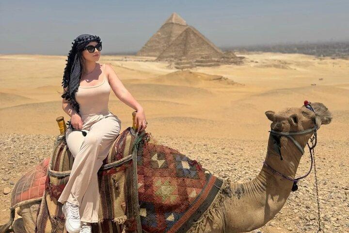 Tour Giza Pyramid Camel Ride ATV och Nile Dinner Cruise