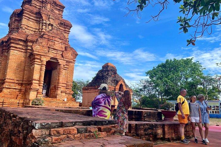 Mui Ne: Ta Cu Mountain, Lying Buddha, Cidade de Phan Thiet, Torre Cham