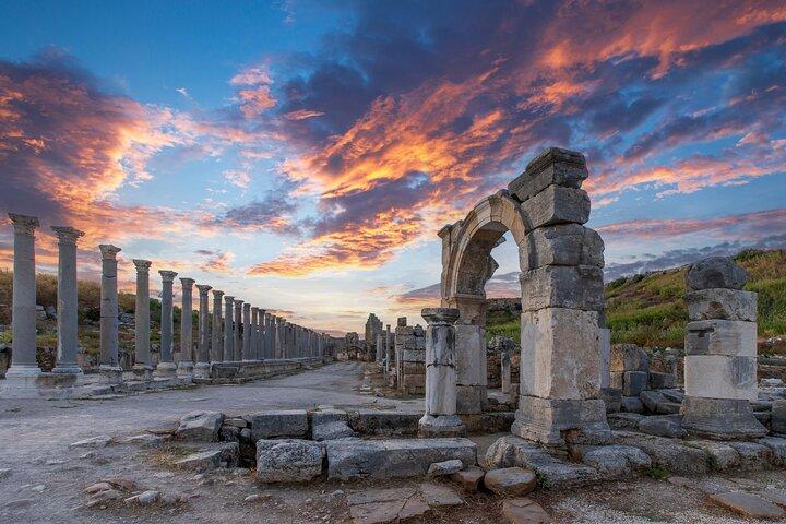 D'Antalya : Excursion privée d'une journée à Perge, Aspendos & Side