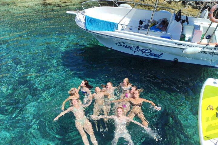 Halvdag Blue Lagoon, Comino och Gozo privat guidad båtkryssning