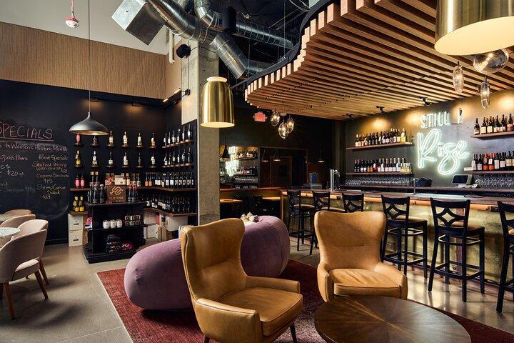 Degustazione di vini per piccoli gruppi : Esplora vini diversi e cucina PNW