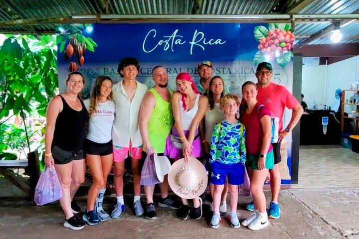 Waterval en luiaards koffie- en chocolade-ervaring in Costa Rica