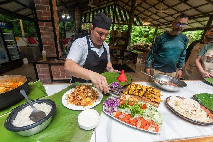 Cours de cuisine Pura Vida à La Fortuna de la ferme à la table
