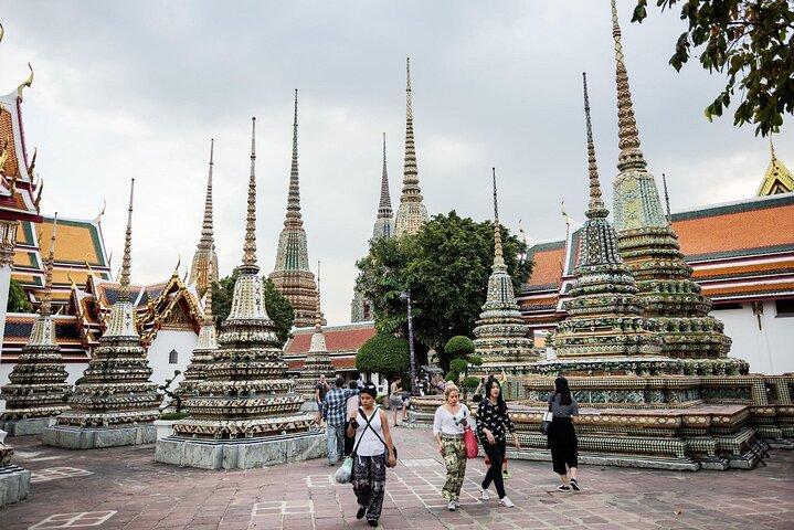 Bangkok Night Tuk Tuk Tour: mercati, templi e cucina locale