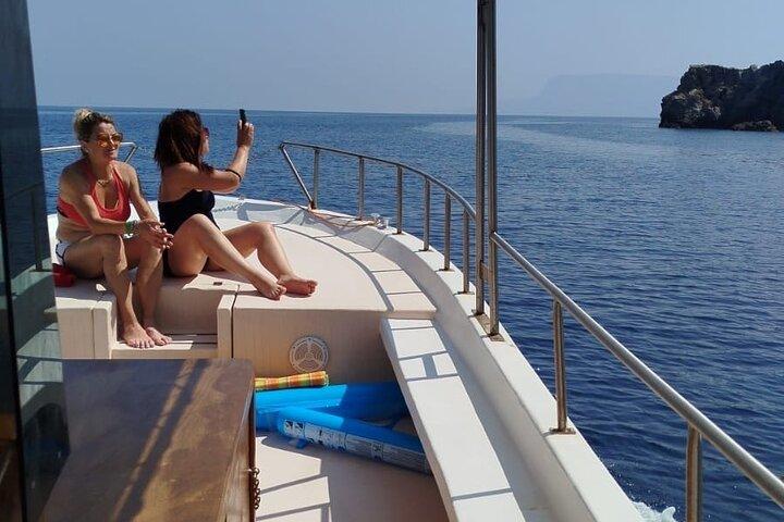 Scilla Boat Tour: Chianalea & Swim in Favazzina (from Torre Faro)
