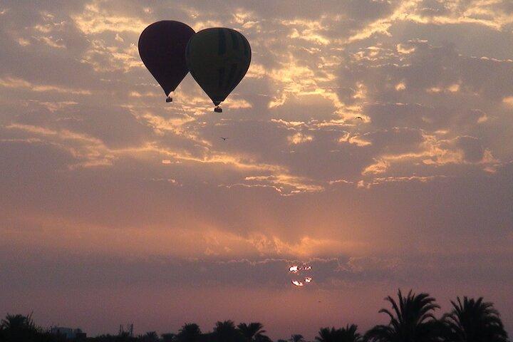 Luxor Sunrise Hot Air Balloon's World's Largest Open Air Museum