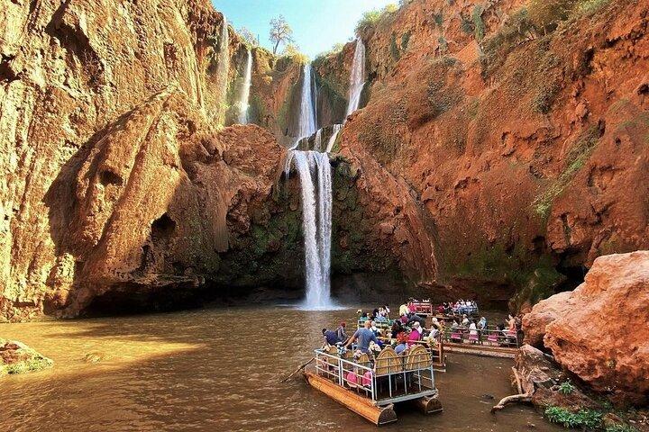 Excursão de um dia de Marrakech para Ouzoud Waterfalls Nature Monkeys Fun