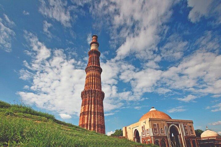 Delhi, Dharamshala, Amritsar & Kashmir Valley Tour