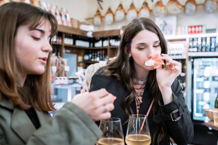 Visite privée d'une journée à Parme : gastronomie et parfums