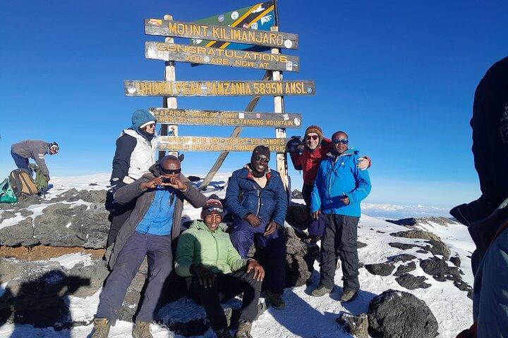 Kilimanjaro Group Trek Lemosho Route 8 dagar