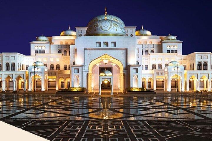 Tour di Abu Dhabi Qasar al Watan Louver Museum