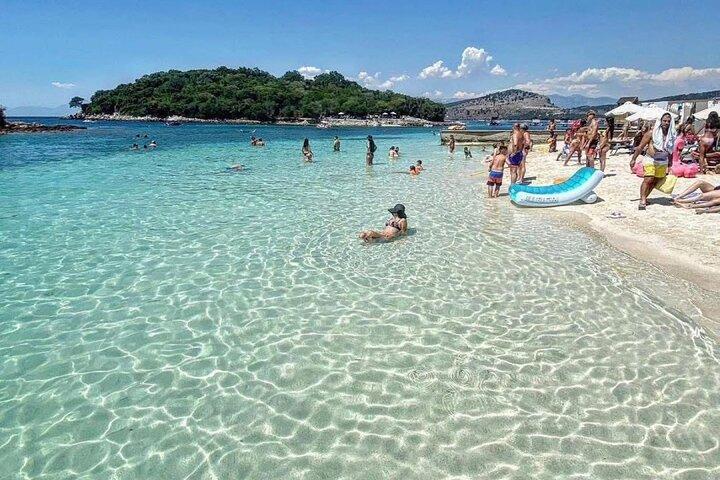 Tagestour von Tirana : Ksamil (3h), Blue Eye Lekursi Castle