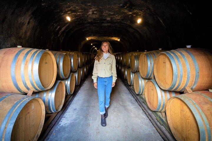 Queenstown Classic Wine Tour: 3 Visitas à vinícola, Cave Tour & Cheese