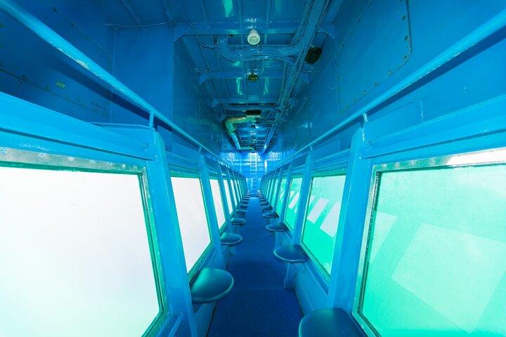 Aventure en bateau à fond de verre à Poreč
