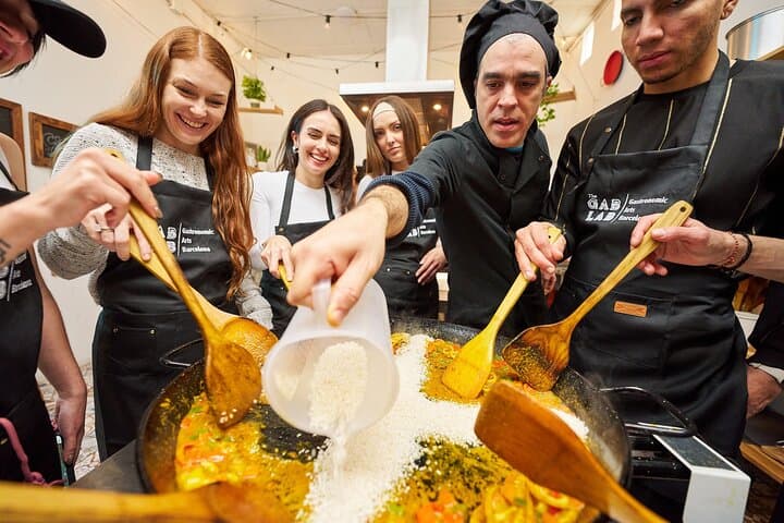 Paella Cooking Class and LIVE Flamenco Show in Barcelona