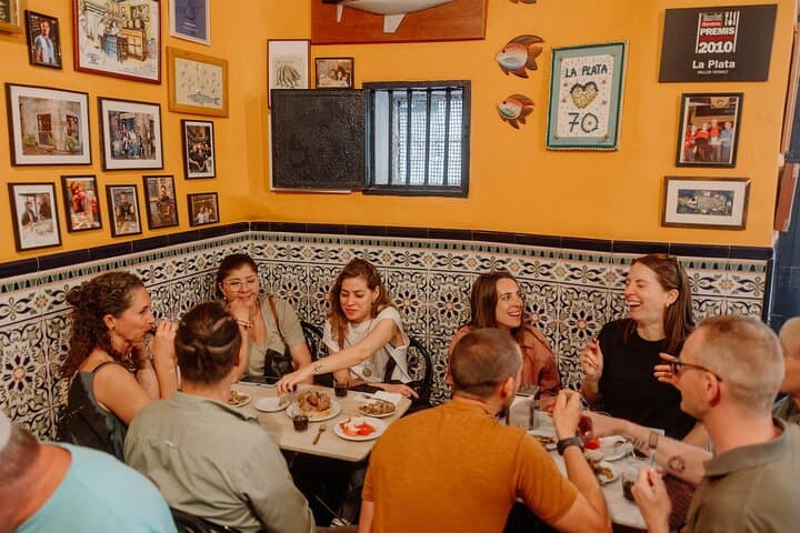 Barcelona Gothic Quarter Tapas & Taverns Food & Wine Tour