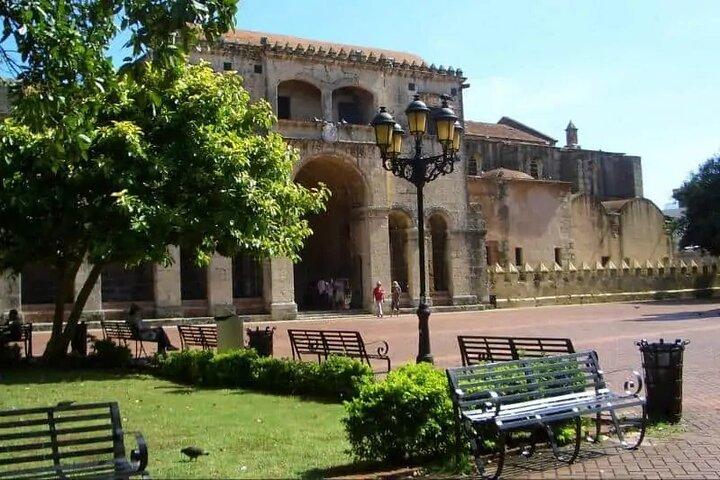 Private Santo Domingo City Tour: Los Tres Ojos og mere