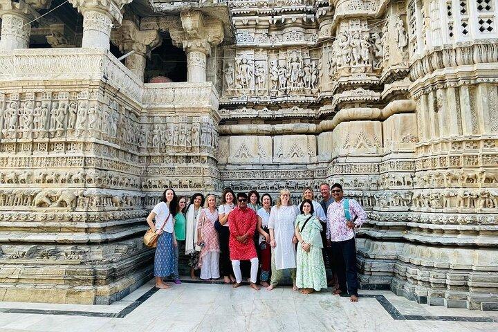 Intera giornata Udaipur Sightseeing tra cui Palazzo della città e Jag Mandir