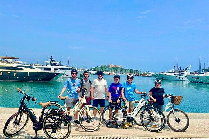 E-Bike Tour Antibes & St-Paul-de-Vence : Riviera Edelsteine & Parks