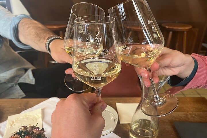 Berlin Center Food Tour with 8+ Authentic Local Tastings