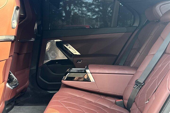 Flughafentransfer mit BMW i7