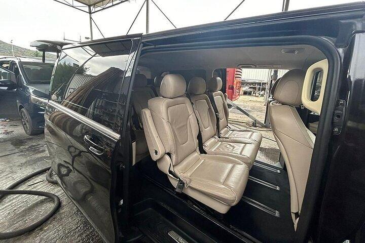 Privater Transfer : Tirana (Flughafen oder Stadt) ↔ Pristina (RKS)