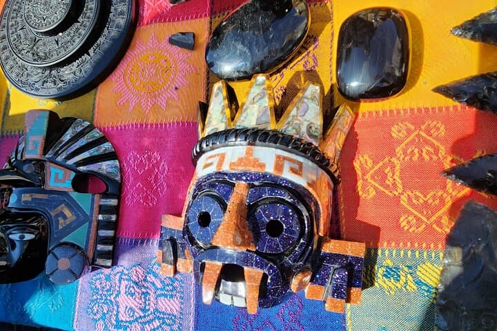 Pyramids and Basilica of Guadalupe Tour with Round Transport